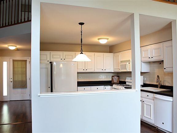 3rd image of 213 W Hamilton Dr