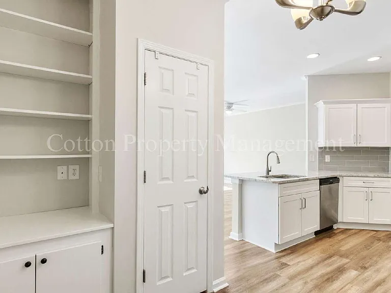 1010 Winterberry Cir — Photo 19