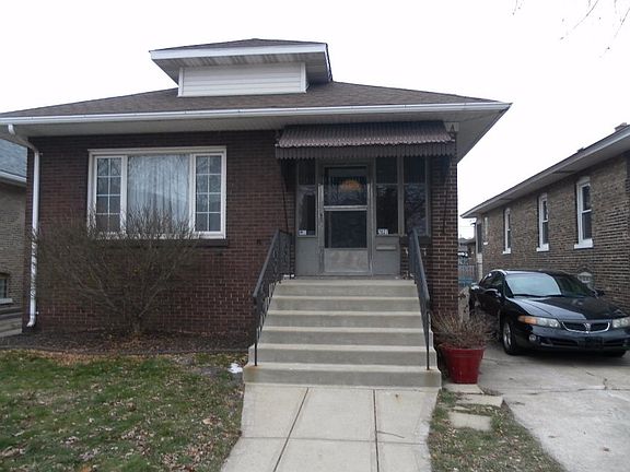 2nd image of 2027 Lake Ave