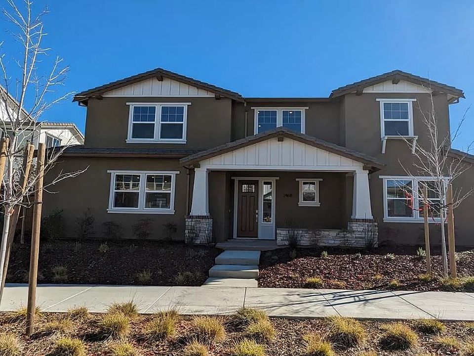 1st image of 2468 Lake Club Dr