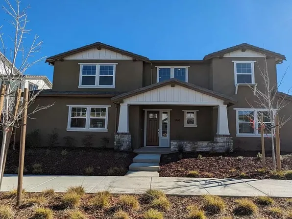 2468 Lake Club Dr, Fairfield, CA 94533