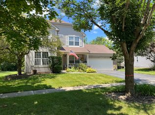 7007 Nathan Ln, Carpentersville, IL