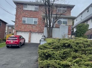 325 E Palisades Blvd APT 1, Palisades Park, NJ 07650