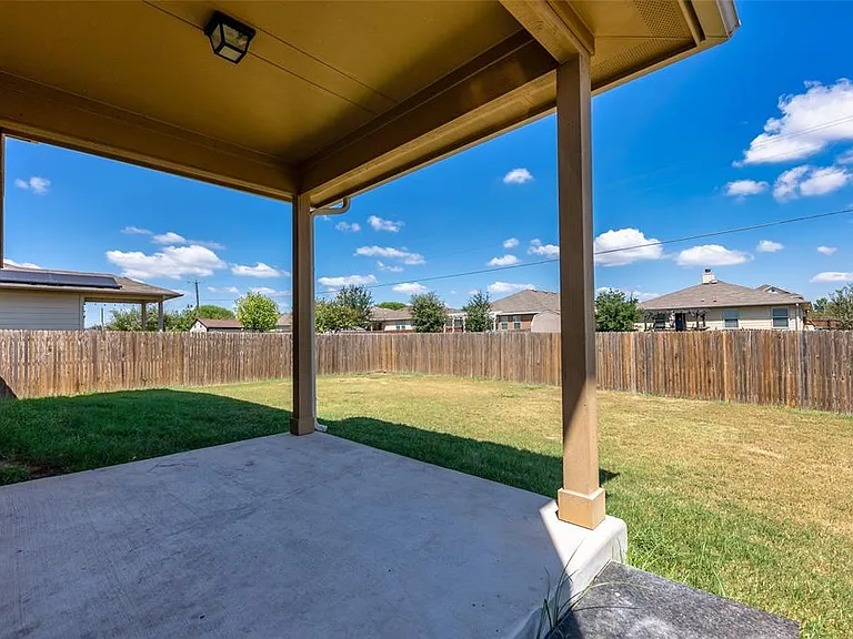 710 Mitchell Dr — Photo 27