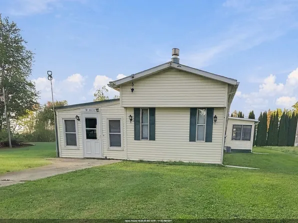 W5070 Woodland Rd, Shawano, WI 54166