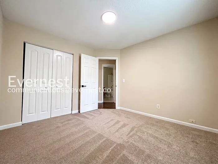 2929 Edgefield Ct SW — Photo 12