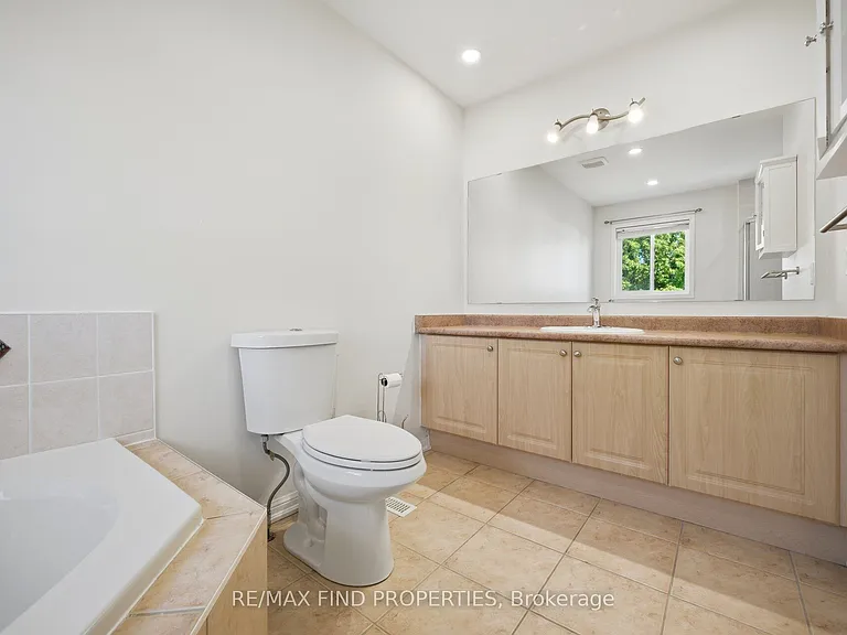 75 Harris Blvd — Photo 26