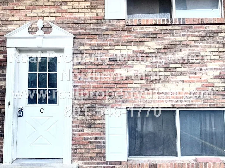 111 E Center St #C5 — Photo 1