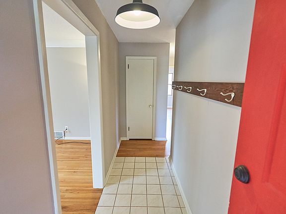 5th image of 6132 15th Ave S
