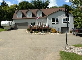 61165 Frederick Dr, Madison Lake, MN 56063