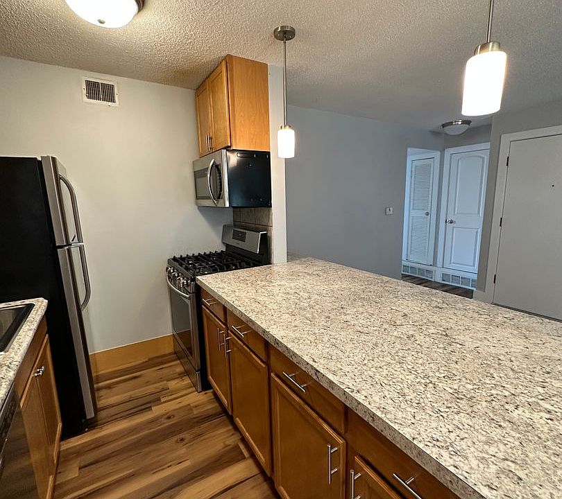 1st image of 3506 Jackson St #4
