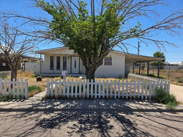1215 S Pecan St, Pecos, TX 79772