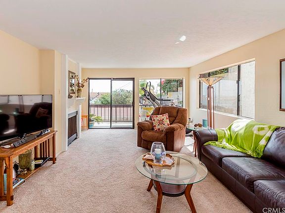 2nd image of 2030 S Cabrillo Ave Unit 104