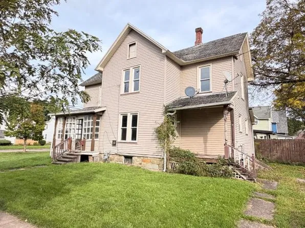 30 Franklin St #8, Warren, PA 16365