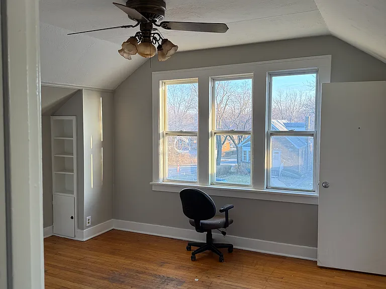 7th Pl — Photo 8