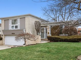 7634 Arcadia St, Morton Grove, IL 60053