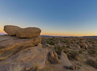 1 Dragonfly Ln, Pioneertown, CA 92268