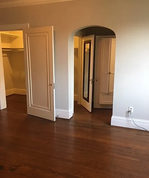 Gray Court Apartments — Photo 26