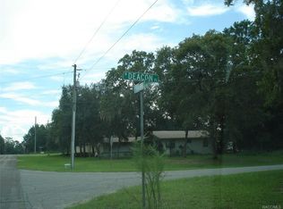 721 W Deacon Pl, Citrus Springs, FL 34434