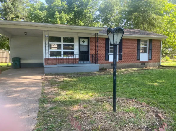 105 Holiday Dr, Jackson, TN 38305