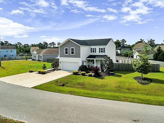 3rd image of 102 Tralee Place