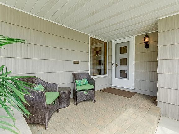 4th image of 6713 W Shore Dr