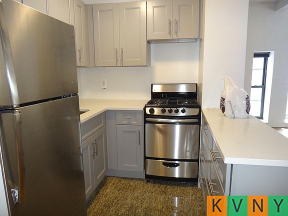 2nd image of 160 Bleecker St APT 7DE
