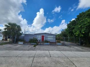 1956 Grove Ave APT C, Fort Myers, FL 33901