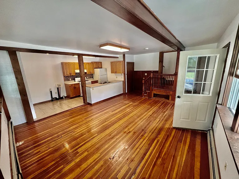 45 Holbrook Ave #6 — Photo 4