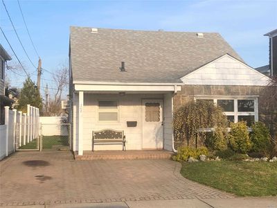 208 Lincoln Blvd, Long Beach, NY, 11561