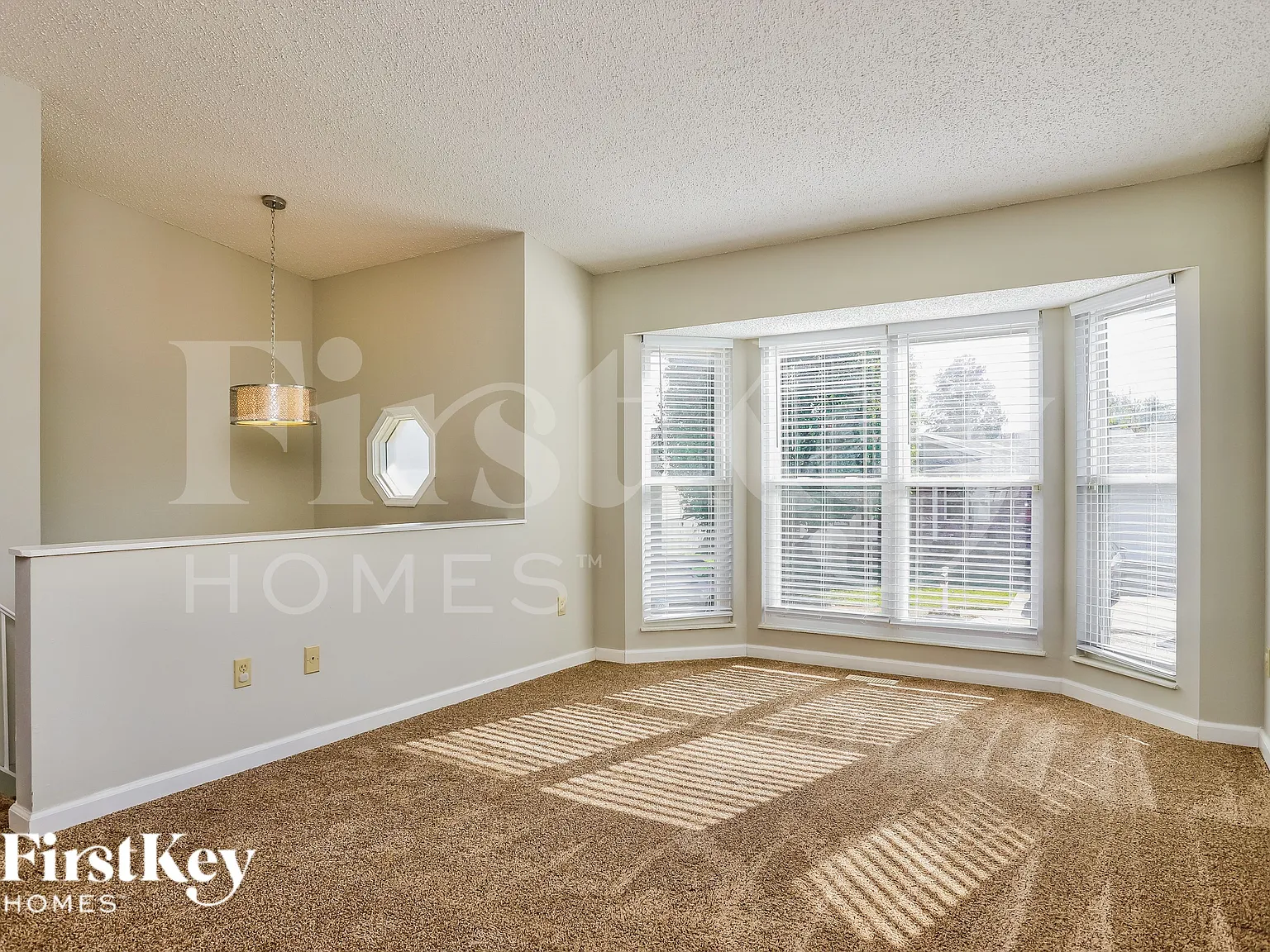 3 bed, 2.0 bath, 1296 sqft, $1,865 — Photo 4