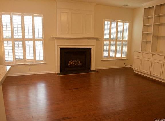 3rd image of 8608 Dennington Grove Ln