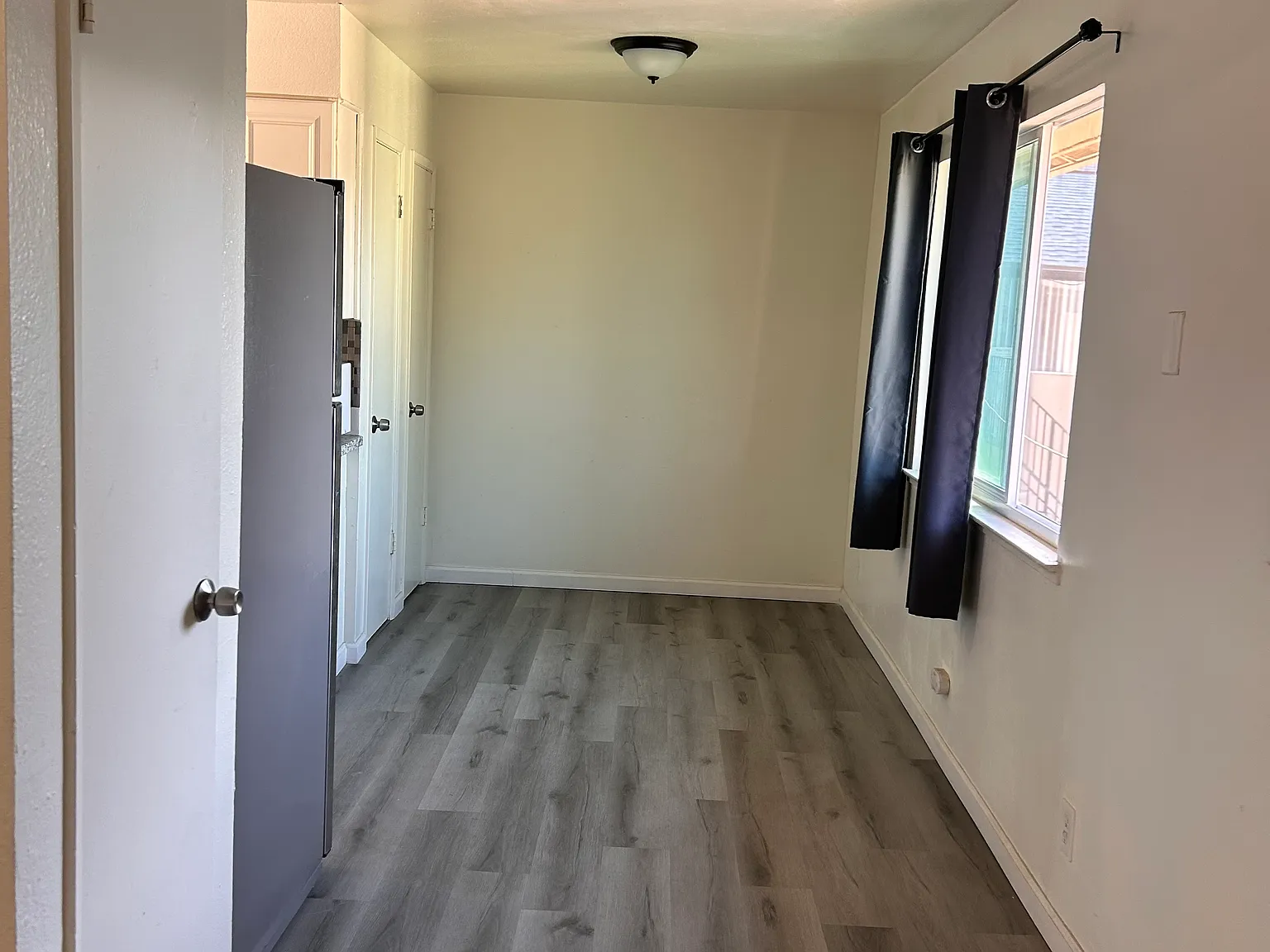 2 bed, 950 sqft, $1,650 — Photo 3