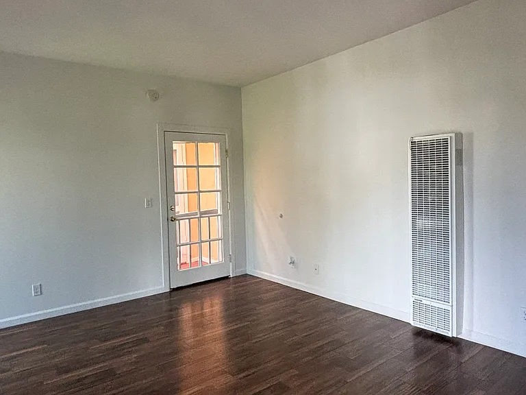188-200 S Catalina St #198 — Photo 7