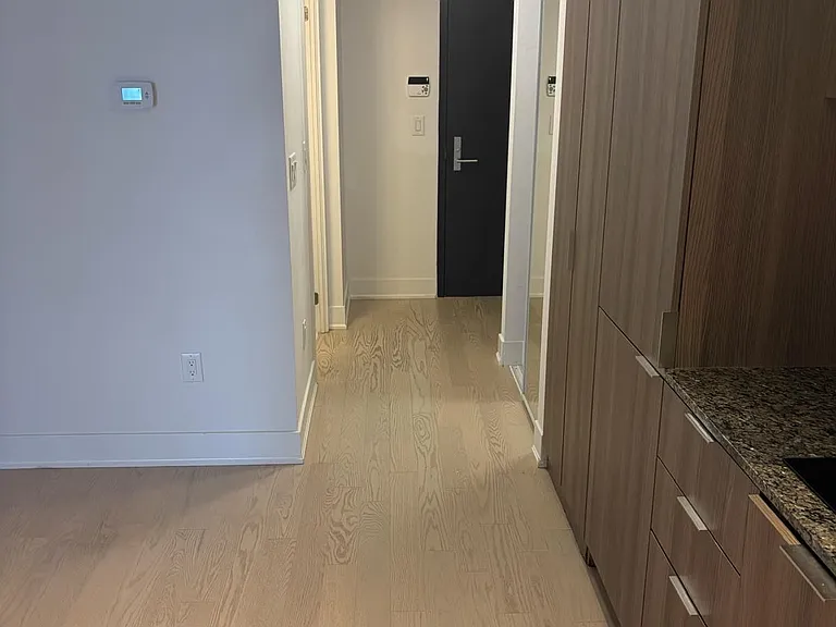 955 Bay St #1218 — Photo 13
