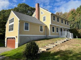 9 Captain Sawyer Ln, Kennebunk, ME 04043