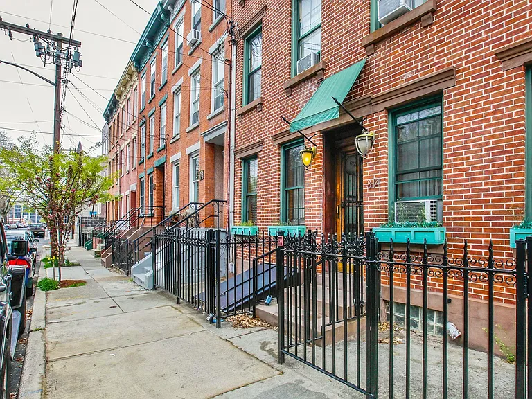 314 6th St #B — Photo 25