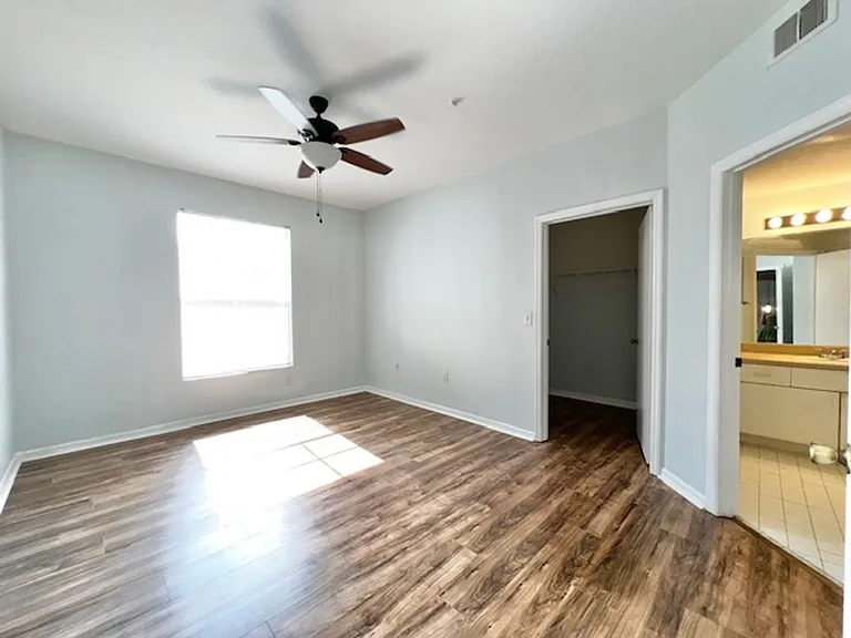 5554 Metrowest Blvd #4 — Photo 22