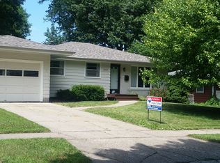 3309 Crestmoor Pl, Des Moines, IA 50310