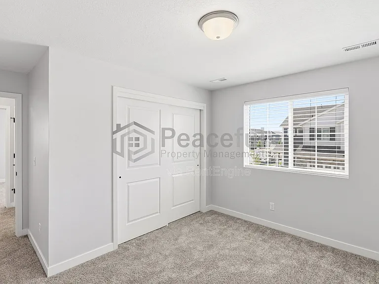 2102 W 3250 S — Photo 14