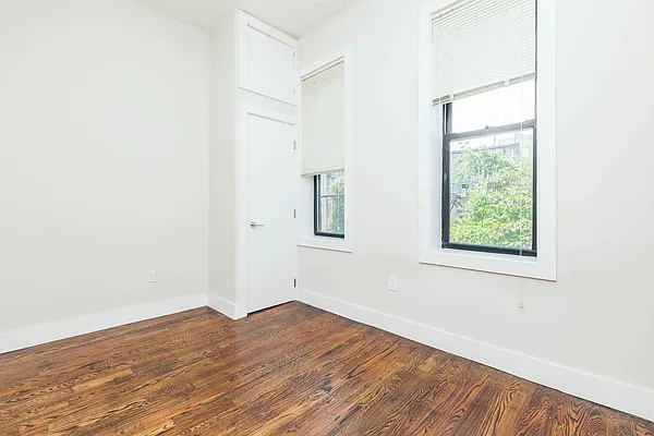 Rented by Nooklyn NYC LLC | media 17