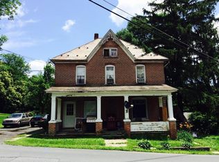 41 Fox Gap Ave, Bangor, PA 18013