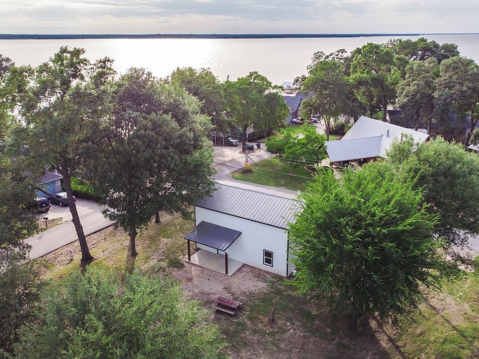 1st image of 224 Loon Bay Dr