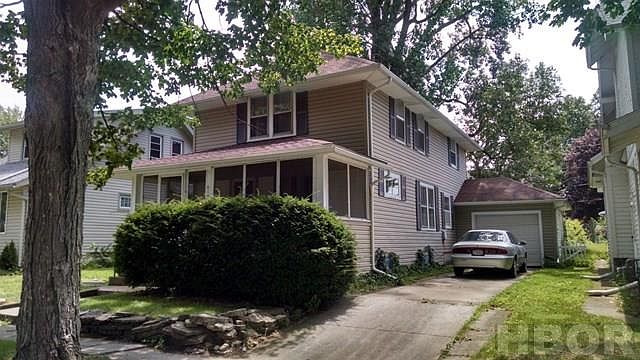 1st image of 619 Foster St