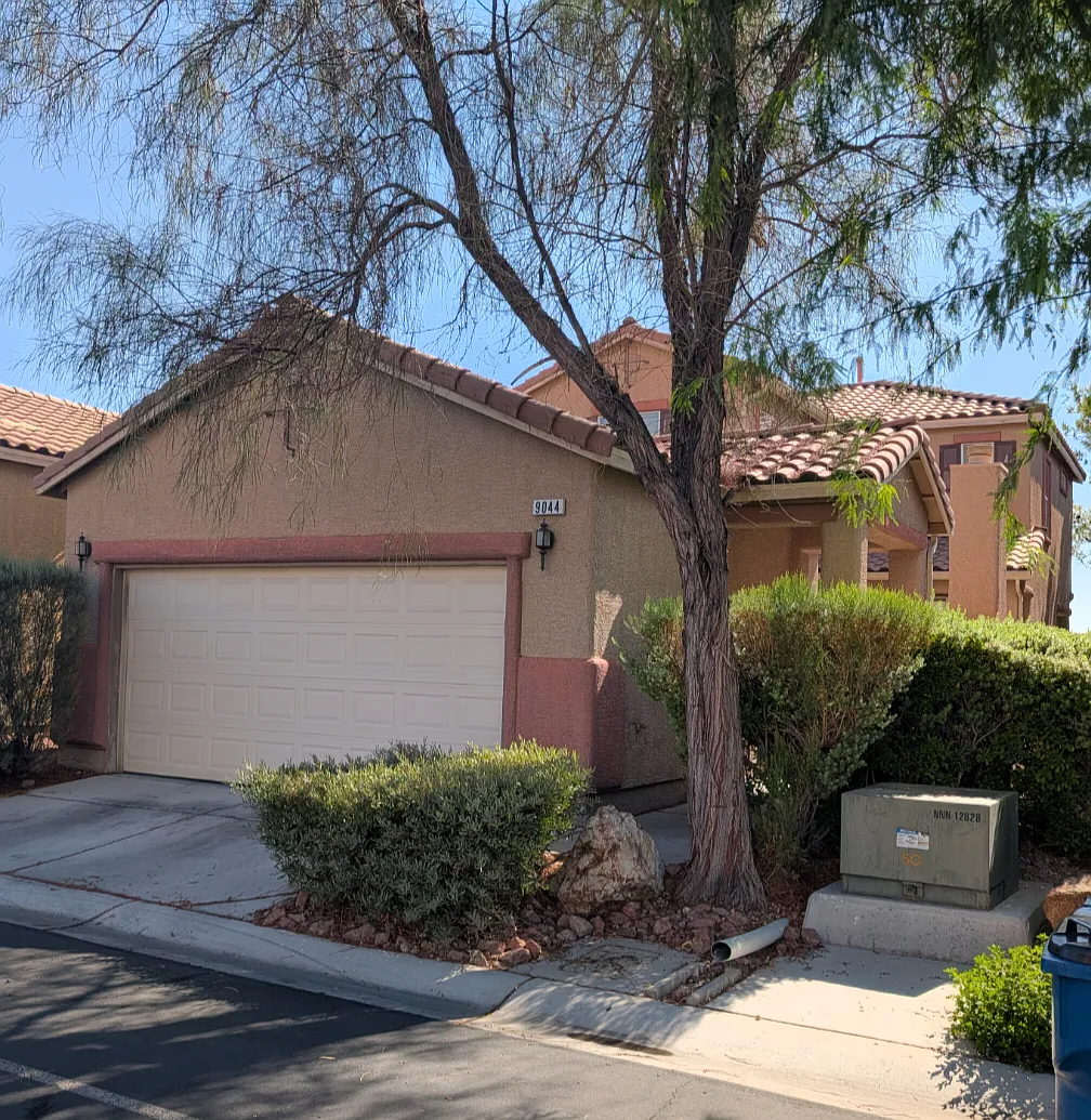 4 bed, 1694 sqft, $2,200 — Photo 3