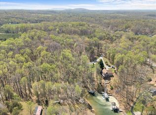 290 Dodee Ln, Union Hall, VA 24176