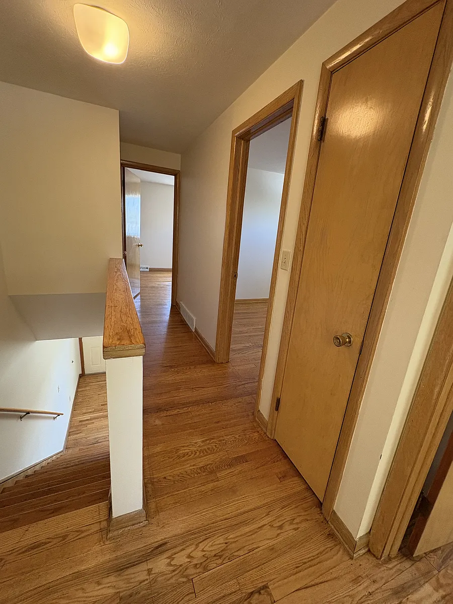 Building Photo - 1611 Drenik Dr