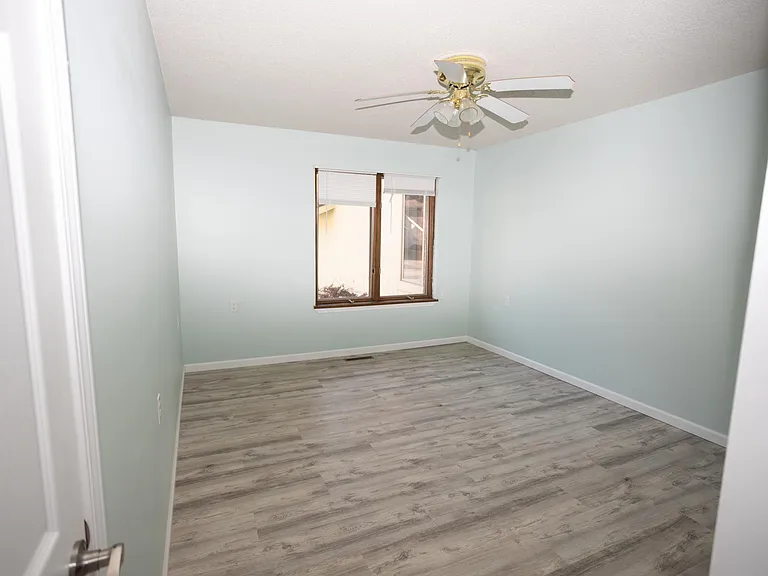 3310 Pine Grove Dr — Photo 8