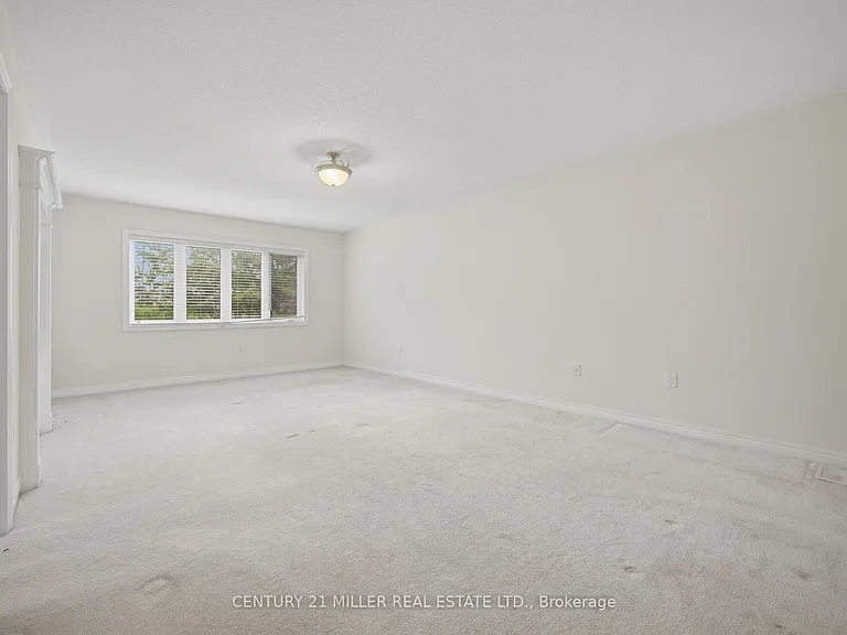 2455 Village Cmn — Photo 25