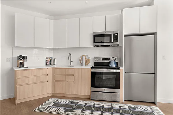 Rented by Bohemia Realty Group | media 3